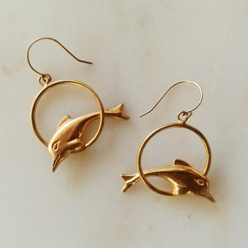 *SOLD* Vintage 14k Gold Dolphin Earrings
